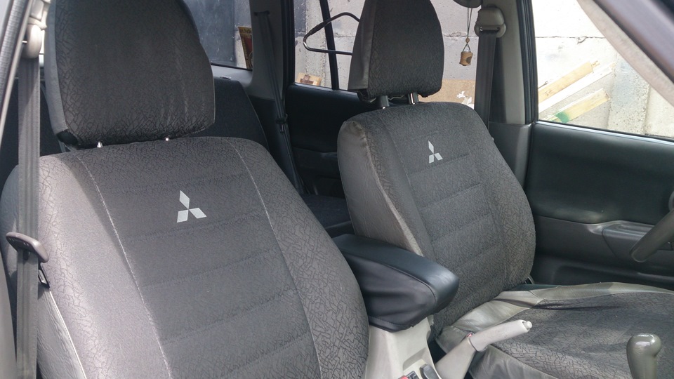 Чехлы сидений Mitsubishi в Петрозаводске